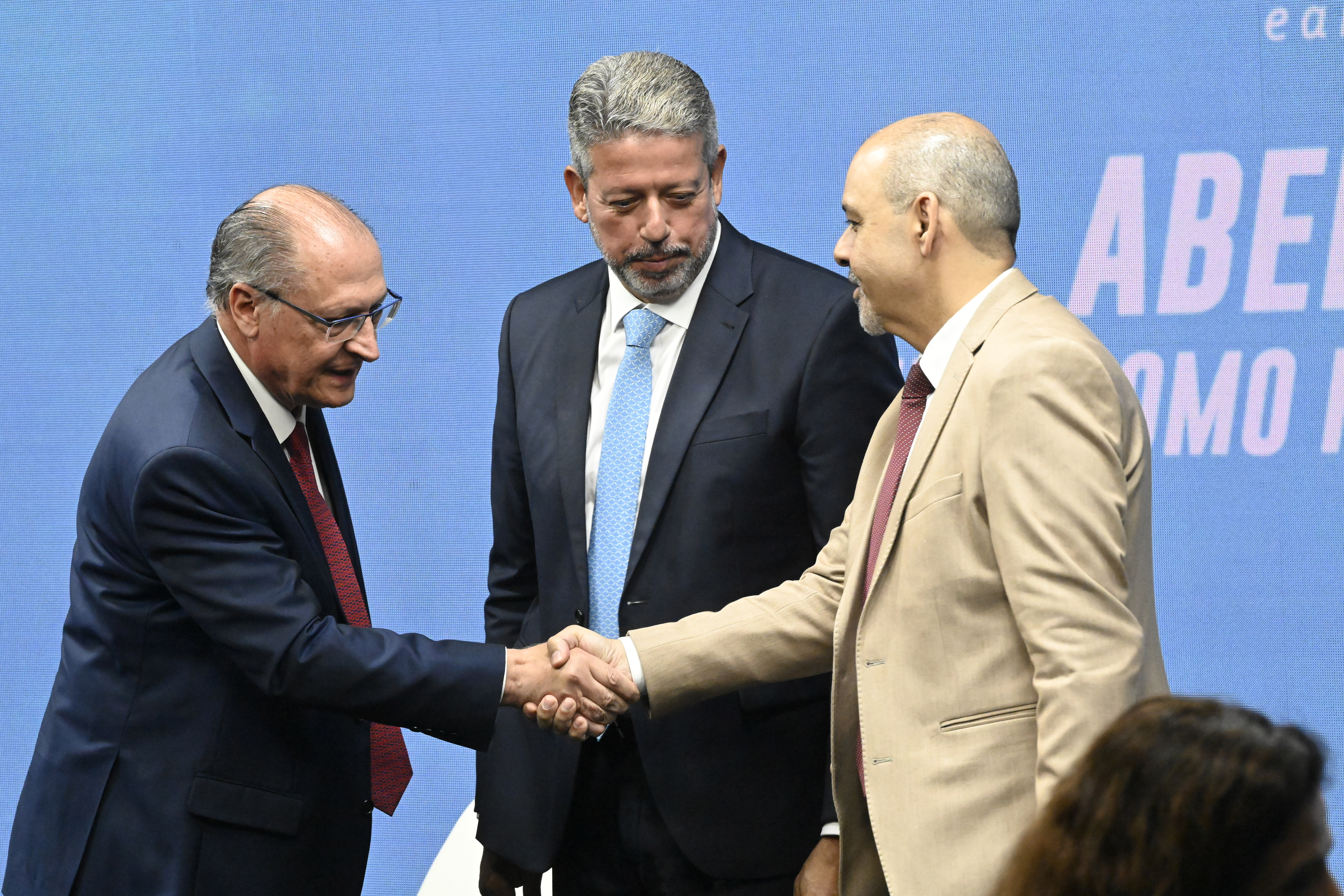 IVA DUAL, CBS E IBS: Qual impacto a Reforma Tributária terá em Consultorias e Assessorias de Investimentos